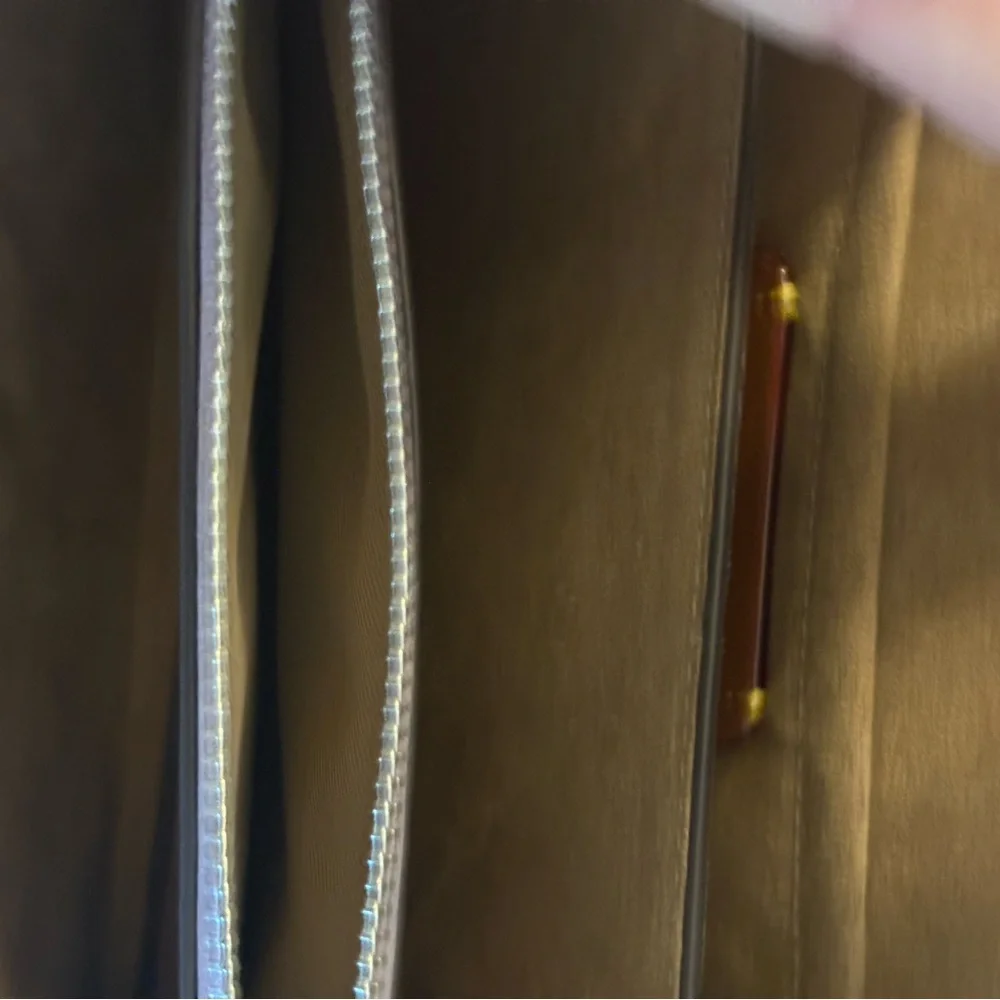 Coach mini Claire Crossbody with floral ,with mini wallet with umbrella - Picture 7 of 9